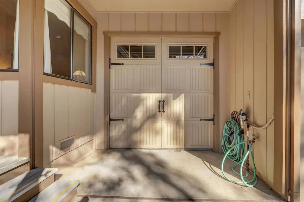 23172 Cypress Point Court, Auburn