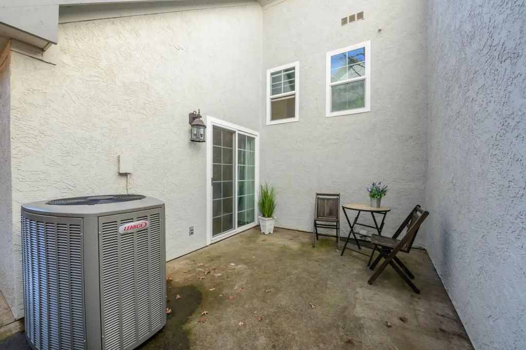 672 Allen Court, Placerville
