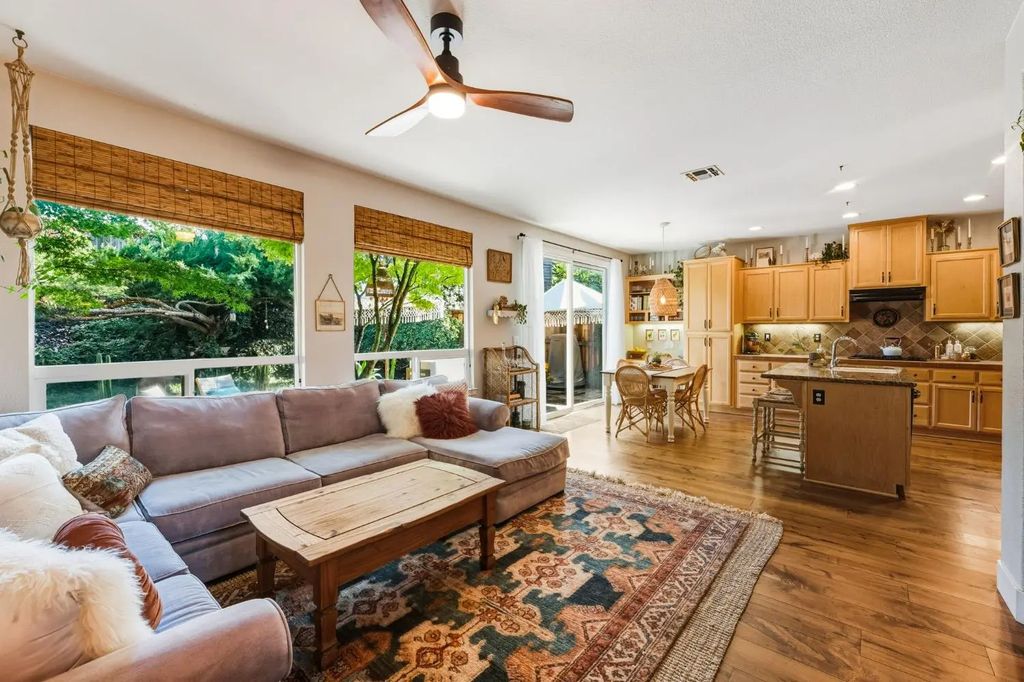 8096 Sienna Loop, Roseville