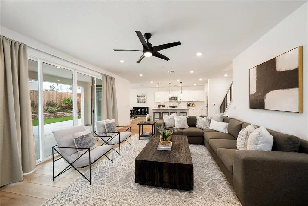 280 Vectra Court, Roseville