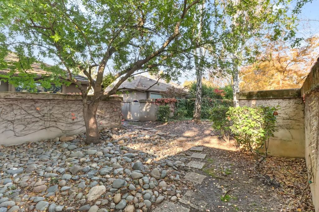 11275 Crocker Grove Lane, Gold River