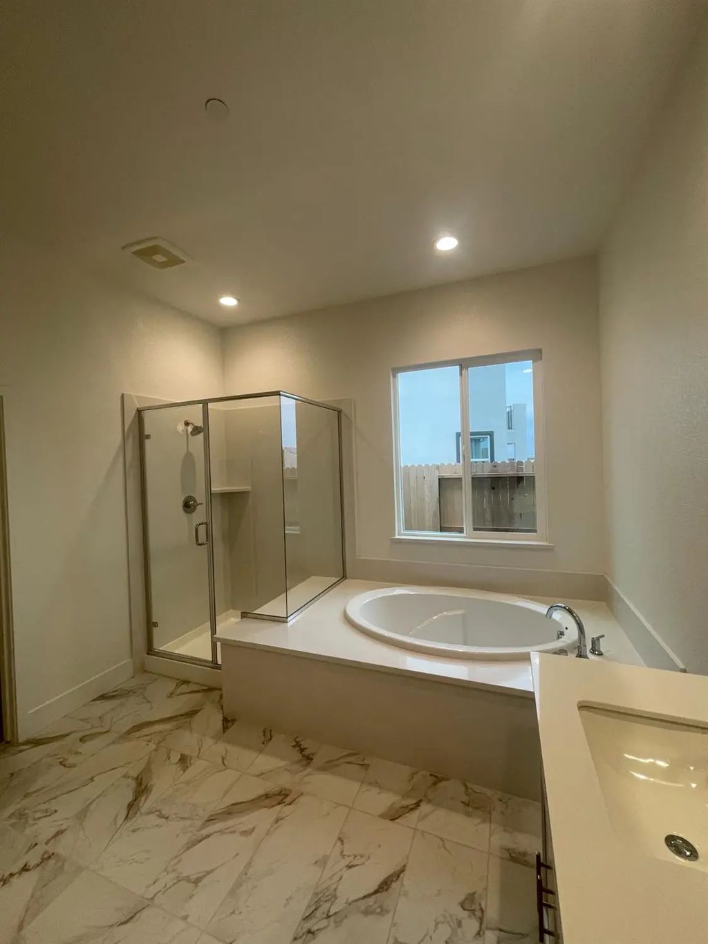 816 Rosette Court, Roseville