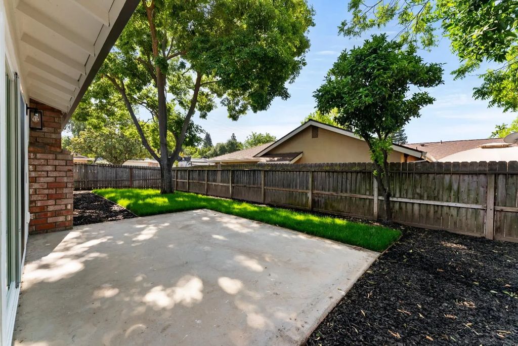 7012 Robin Road, Fair Oaks