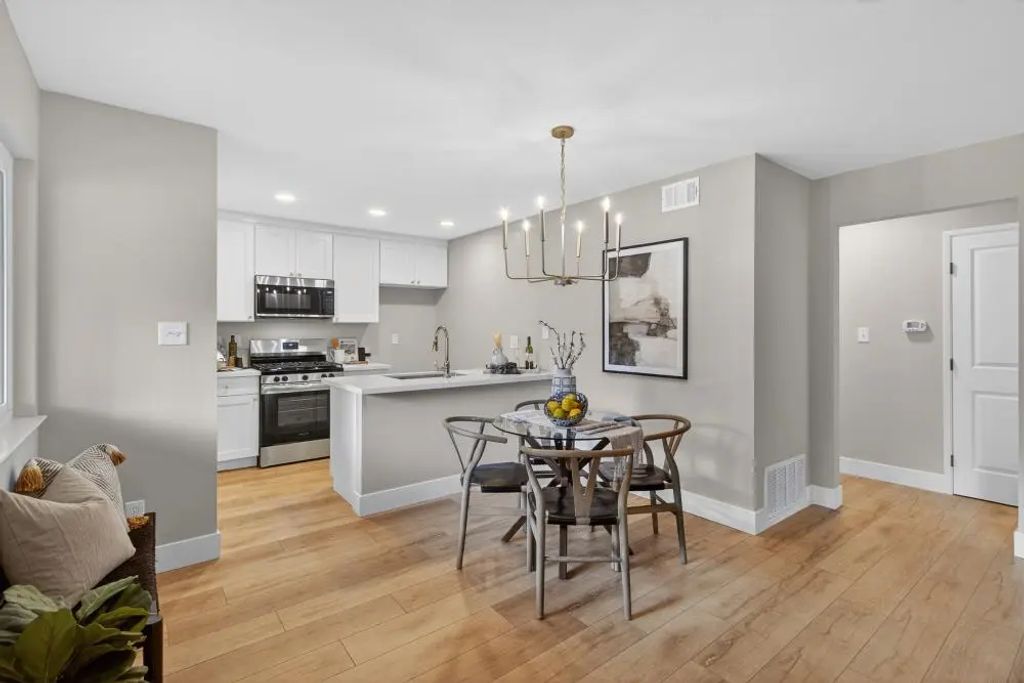238 Breuner Drive 1, Roseville