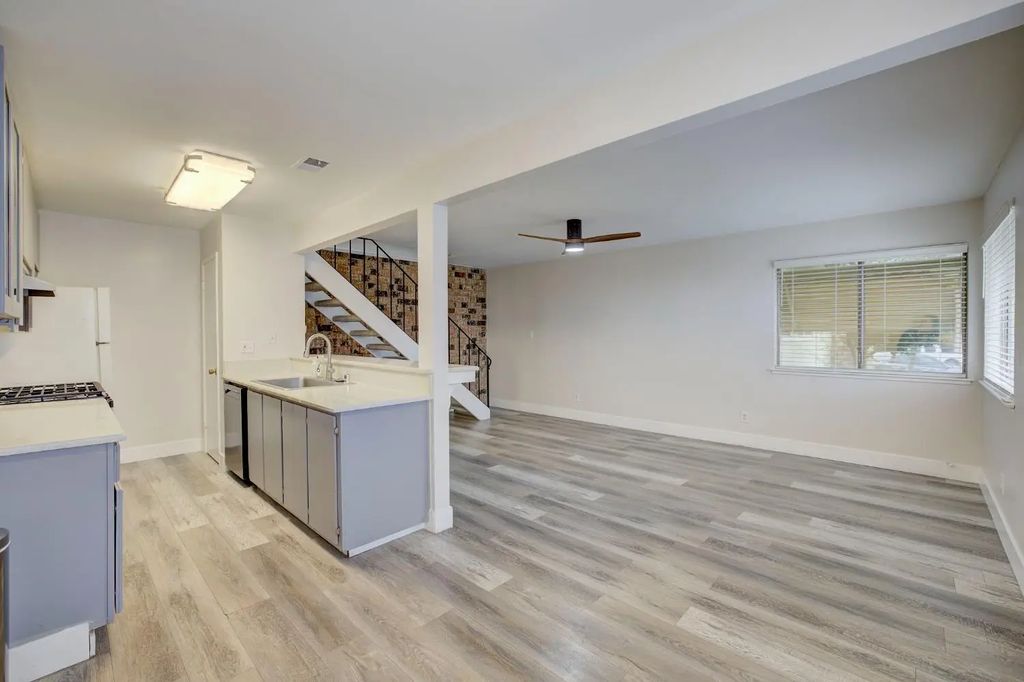 277 Sharp Circle 2, Roseville