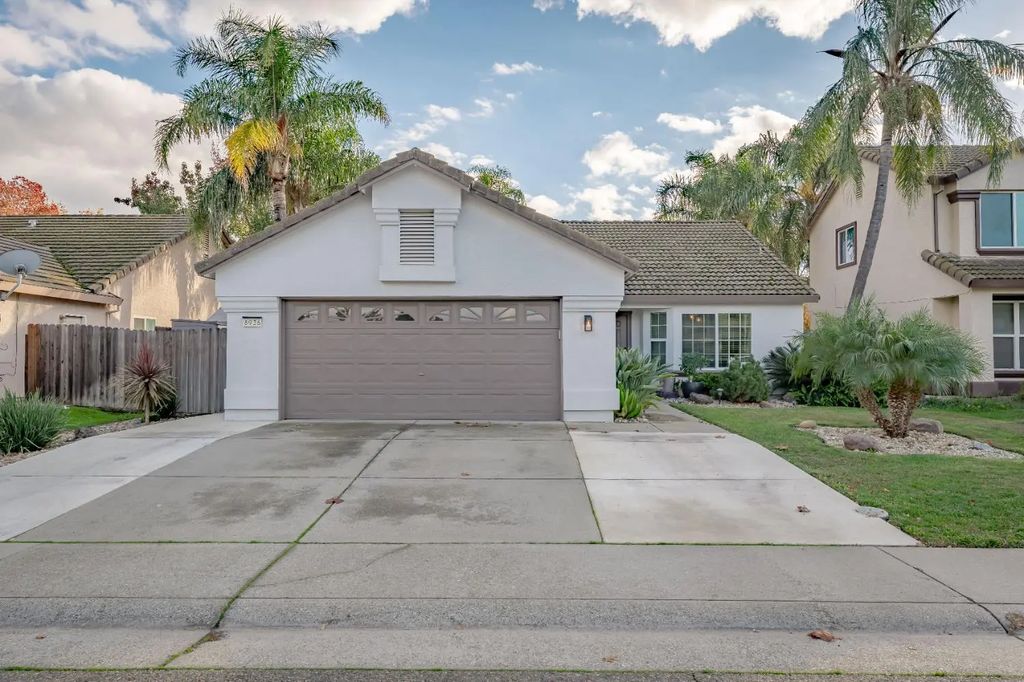 8936 Palmerson Drive, Antelope