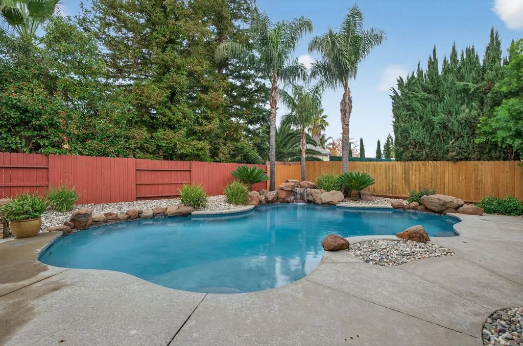 8001 Landmark Place, Antelope