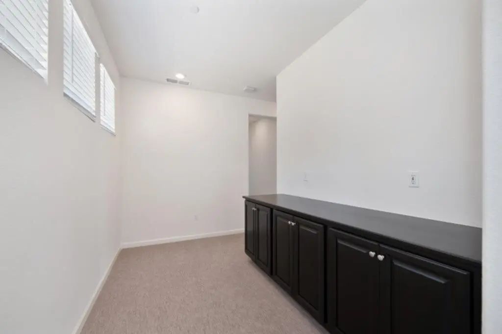 3001 Rhapsody Drive, Roseville