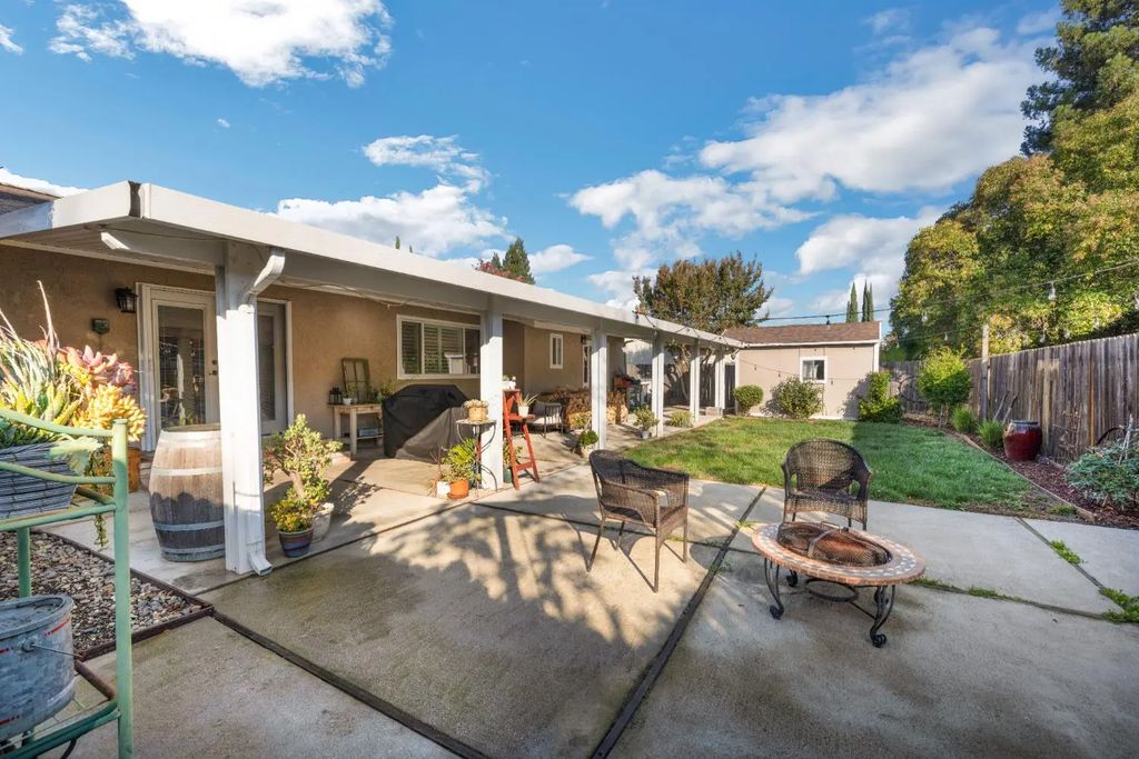 1205 Cresthaven Drive, Roseville
