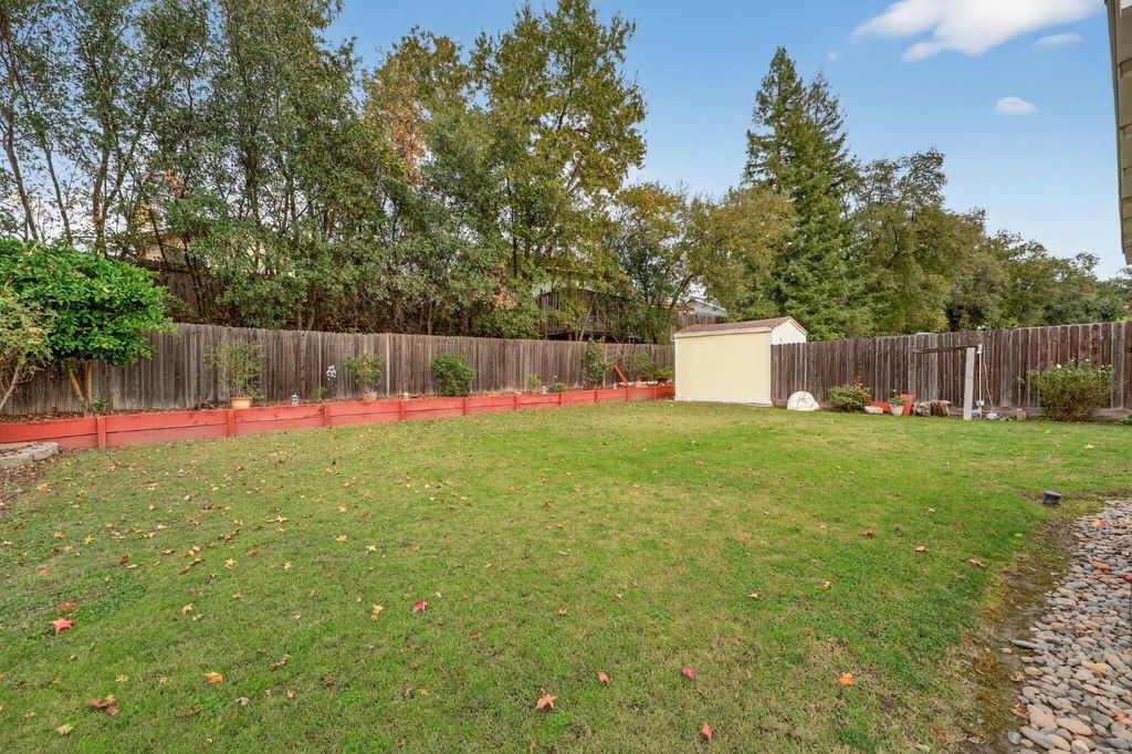 2017 N Cirby Way, Roseville