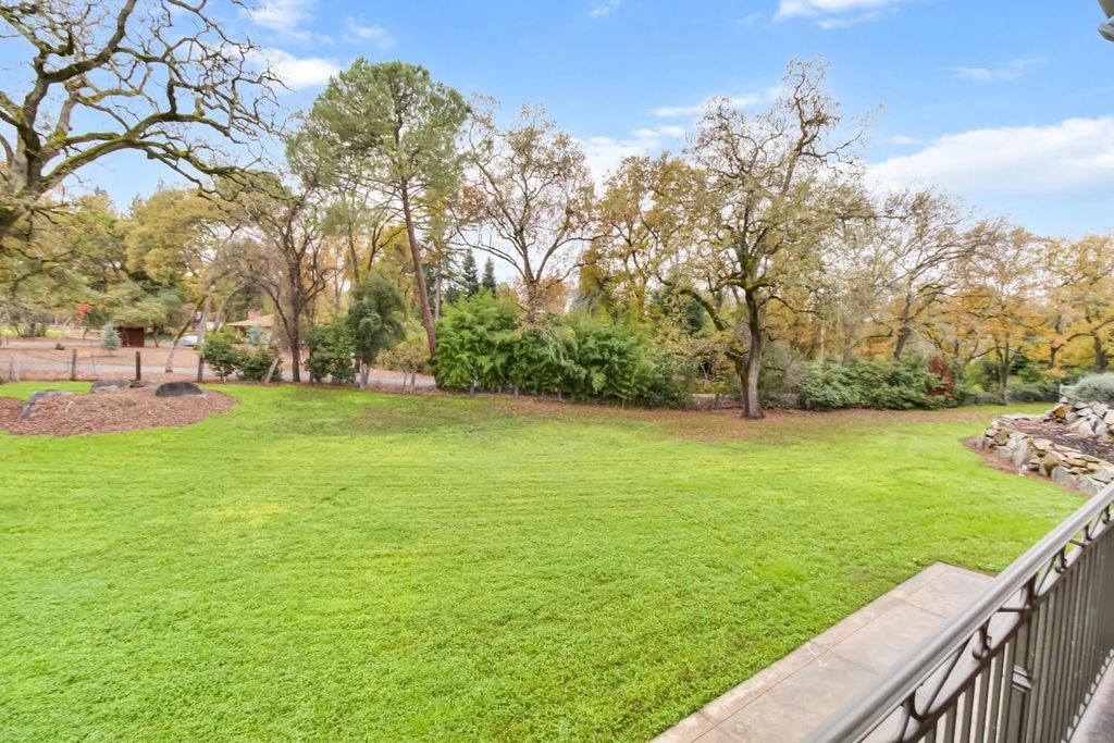 3521 Val Verde Road 3511, Loomis