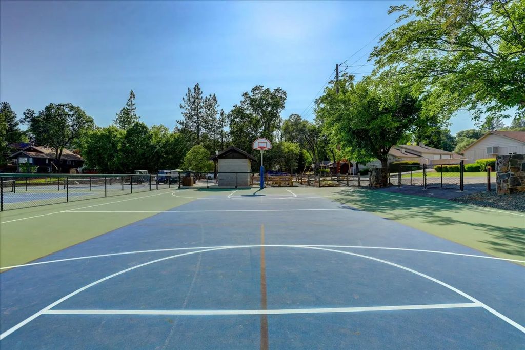 10885 Torrey Pines Drive, Auburn
