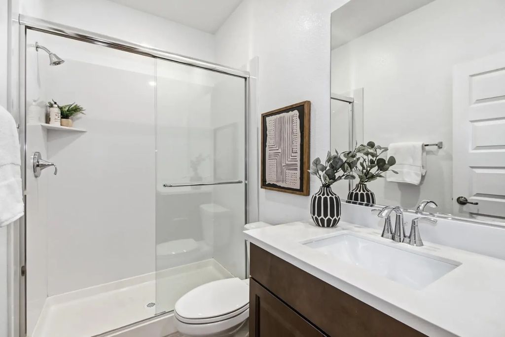 2033 Lake Range Way, Roseville