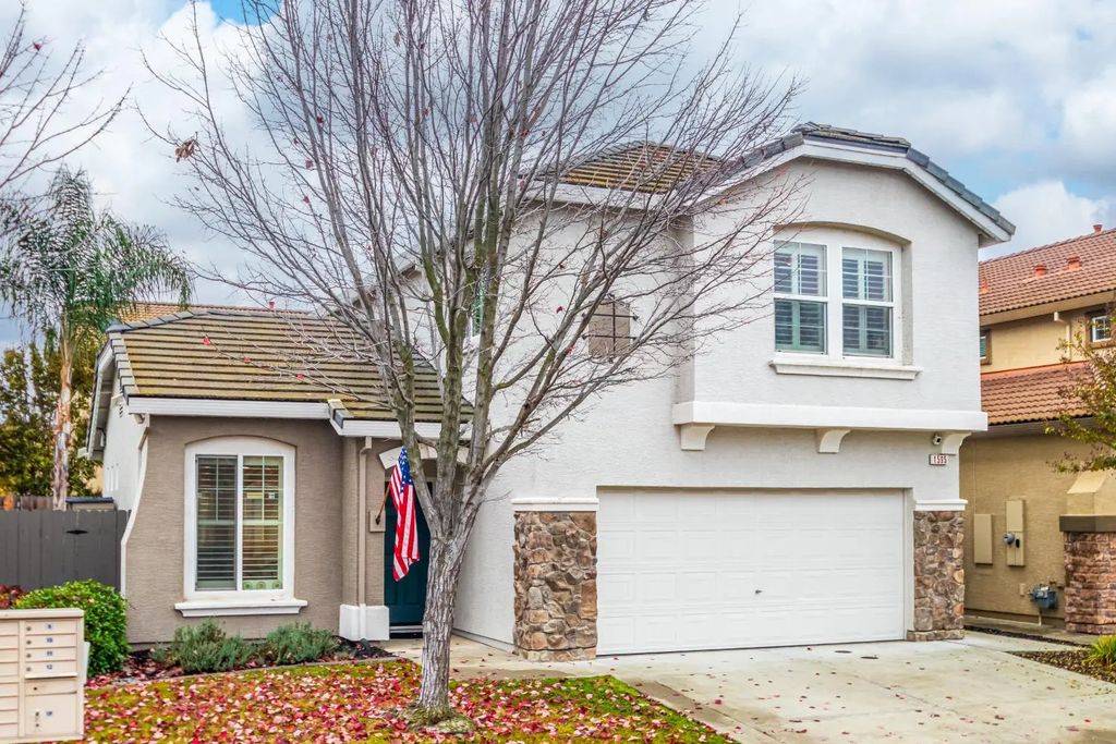 1595 Grey Bunny Drive, Roseville