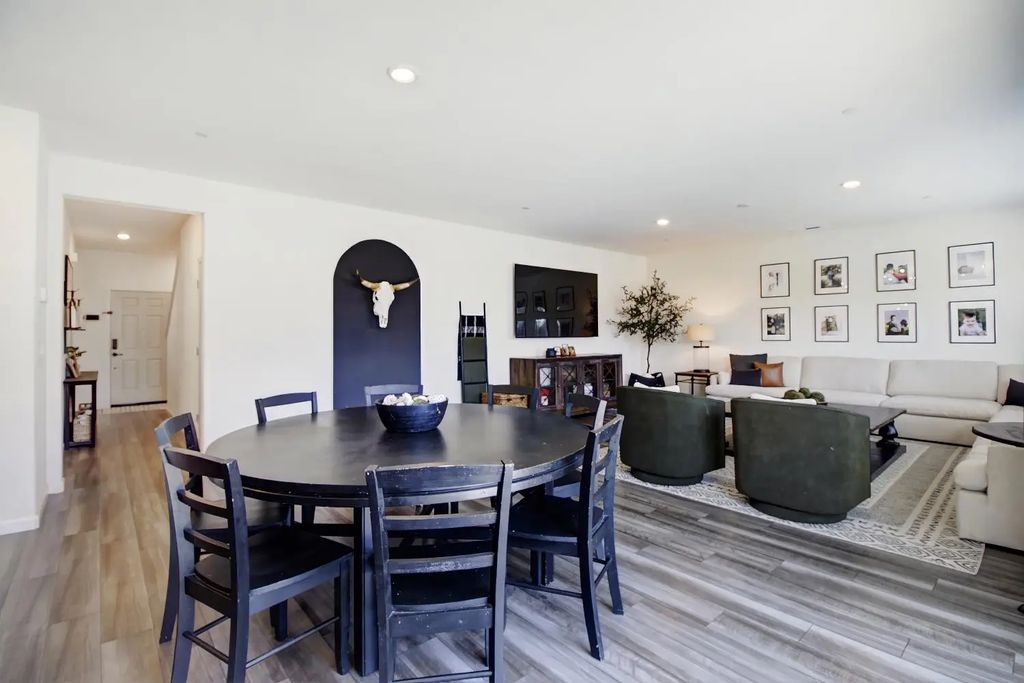 7097 Fox Trot Way, Roseville