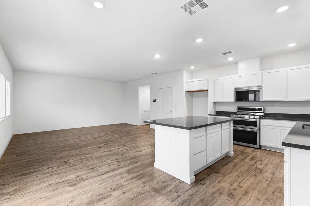 5256 Star Dance Circle, Roseville