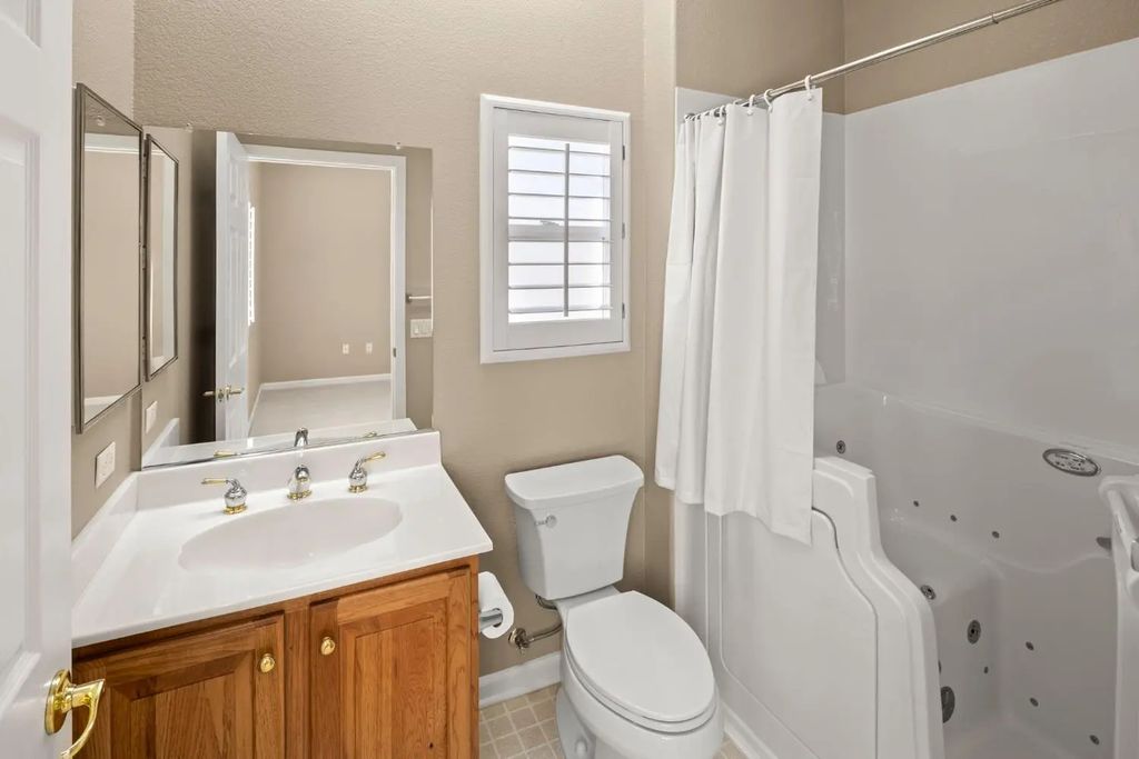 6141 Strawberry Station Loop, Roseville