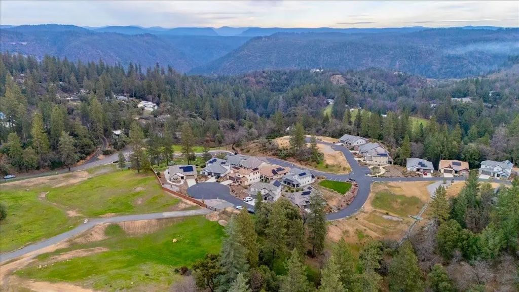 508 Chase Court, Colfax