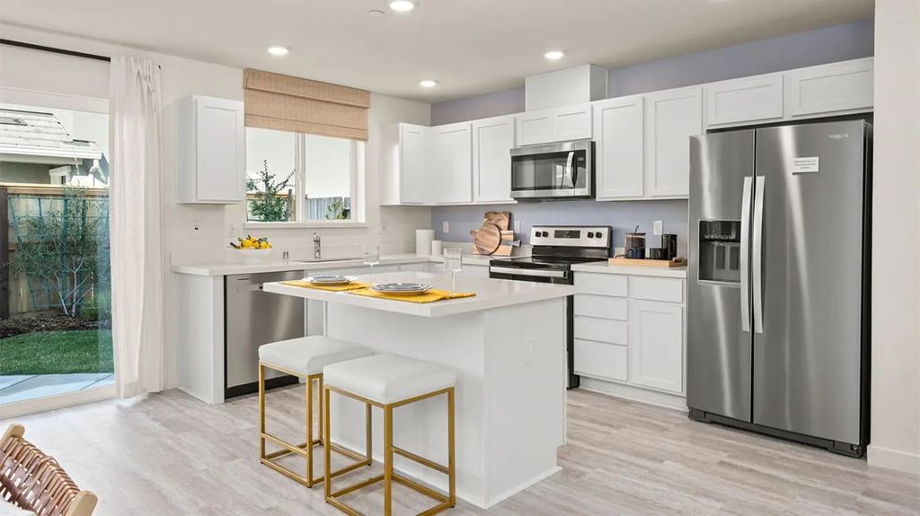 8040 Whippersnapper Way, Roseville