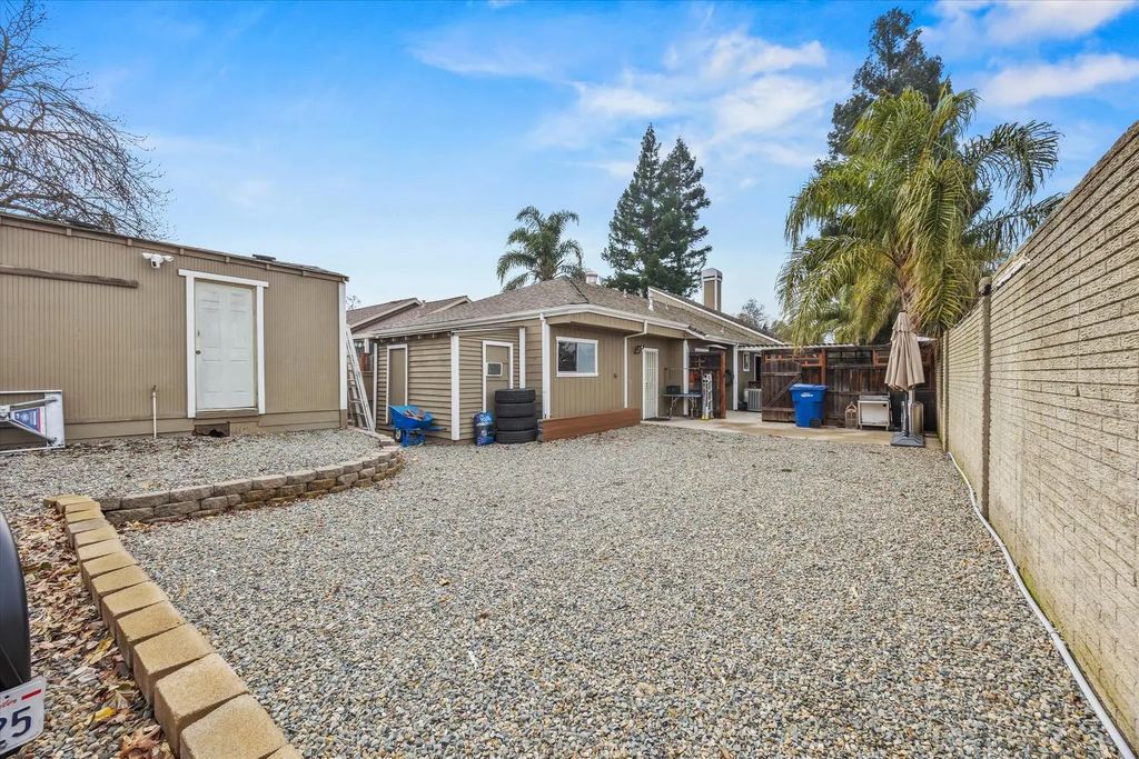 6035 Sirl Way, Orangevale