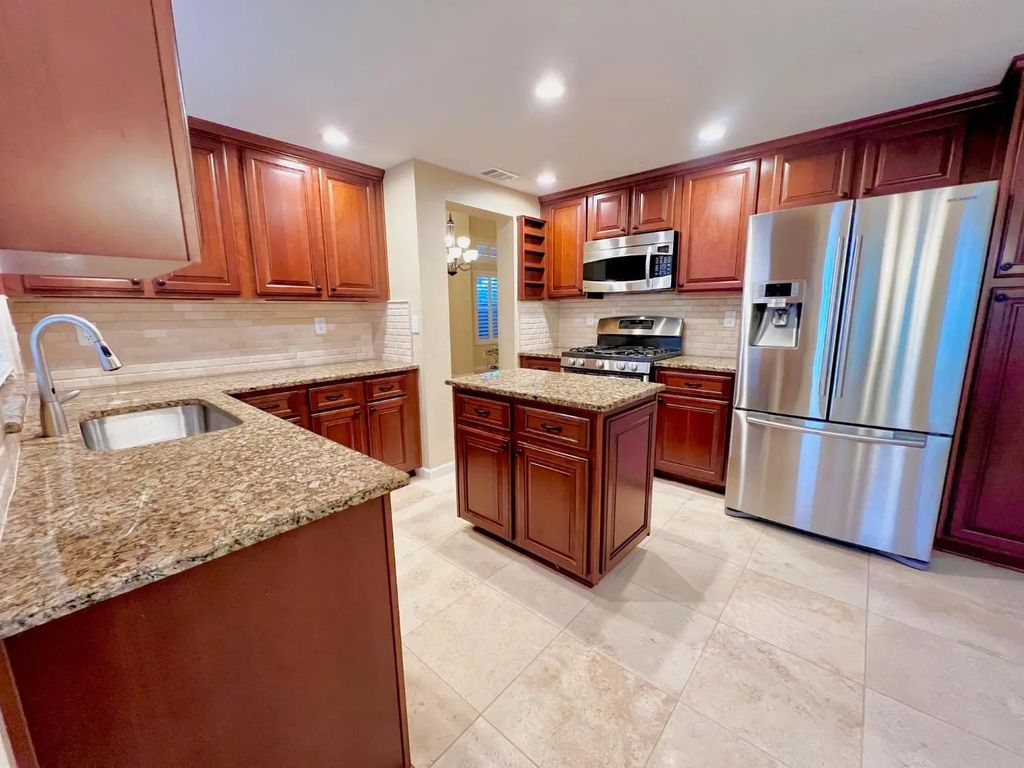 2213 Thurton Drive, Roseville