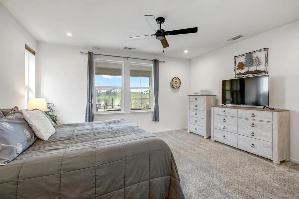 2604 Chesapeake Way, Lincoln