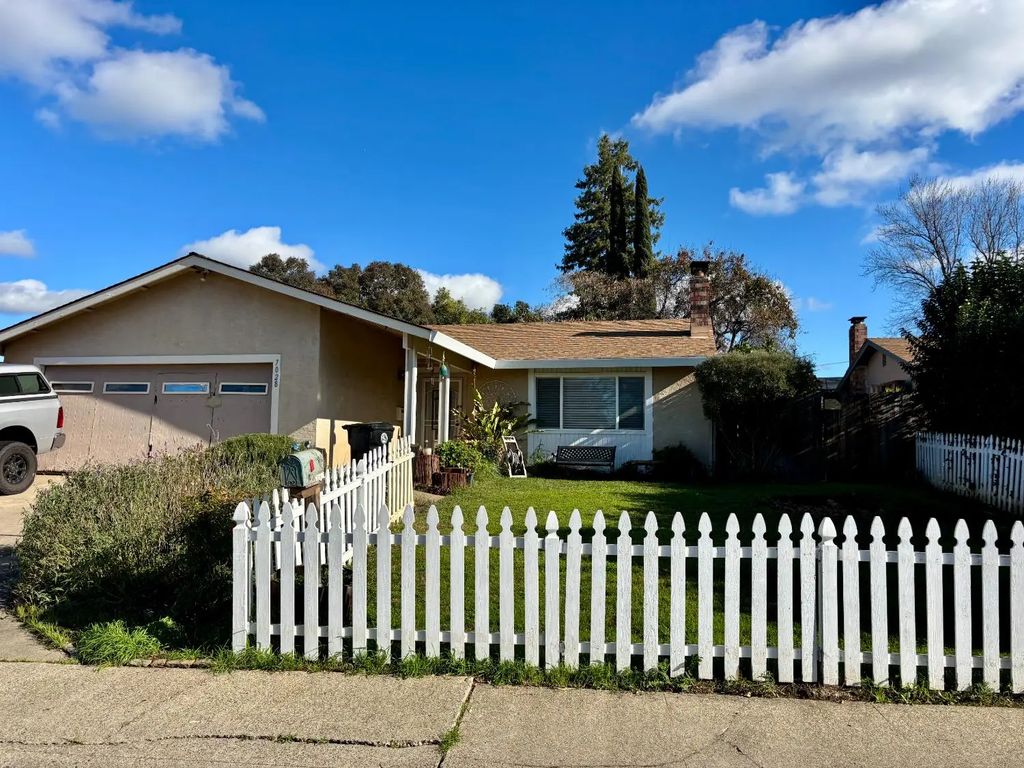 7028 Cassini Way, Citrus Heights