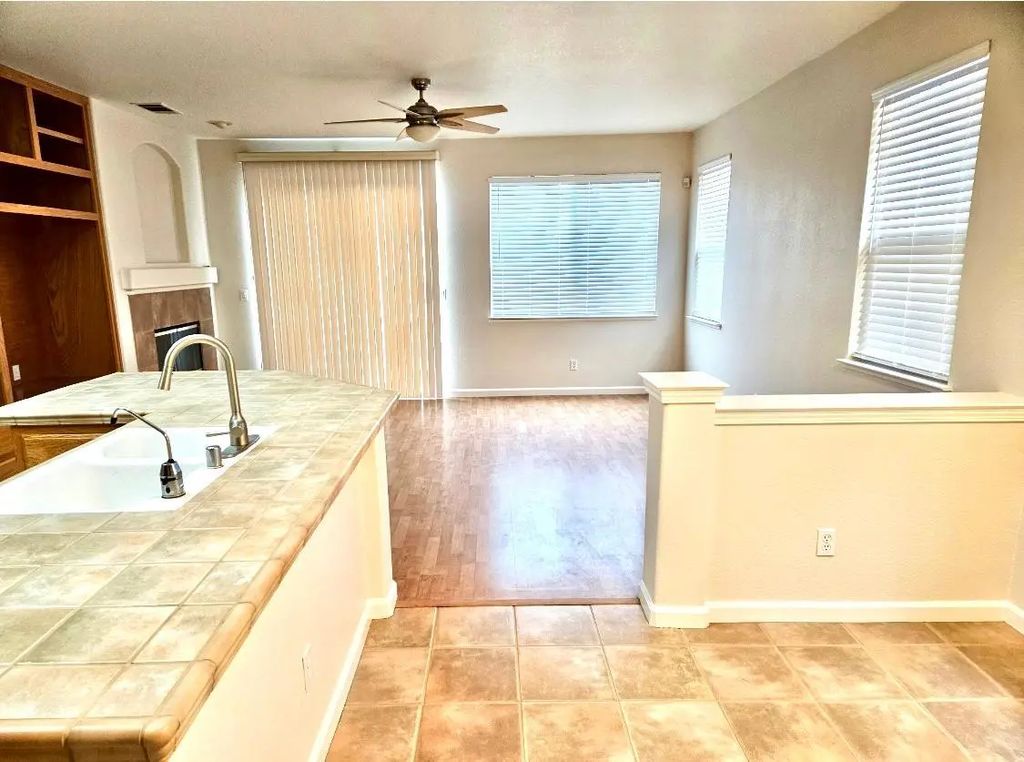 7647 Sylvan Valley Way, Citrus Heights