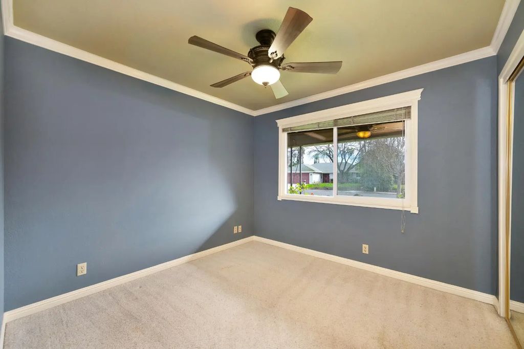 1510 Crestmont Avenue, Roseville
