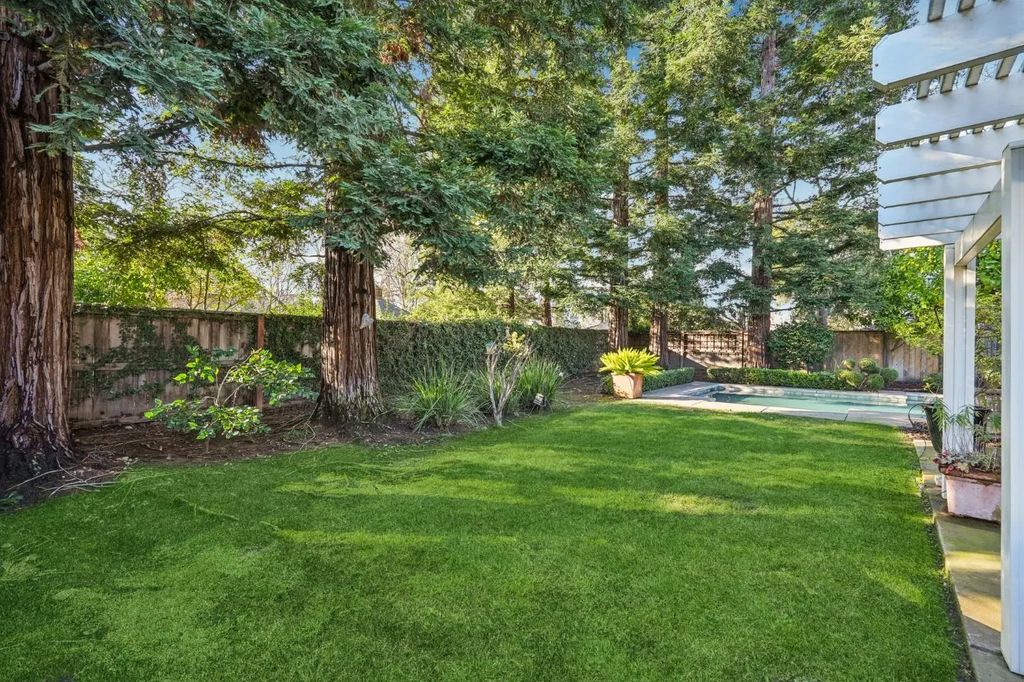 2130 Gold Hollow Court, Gold River