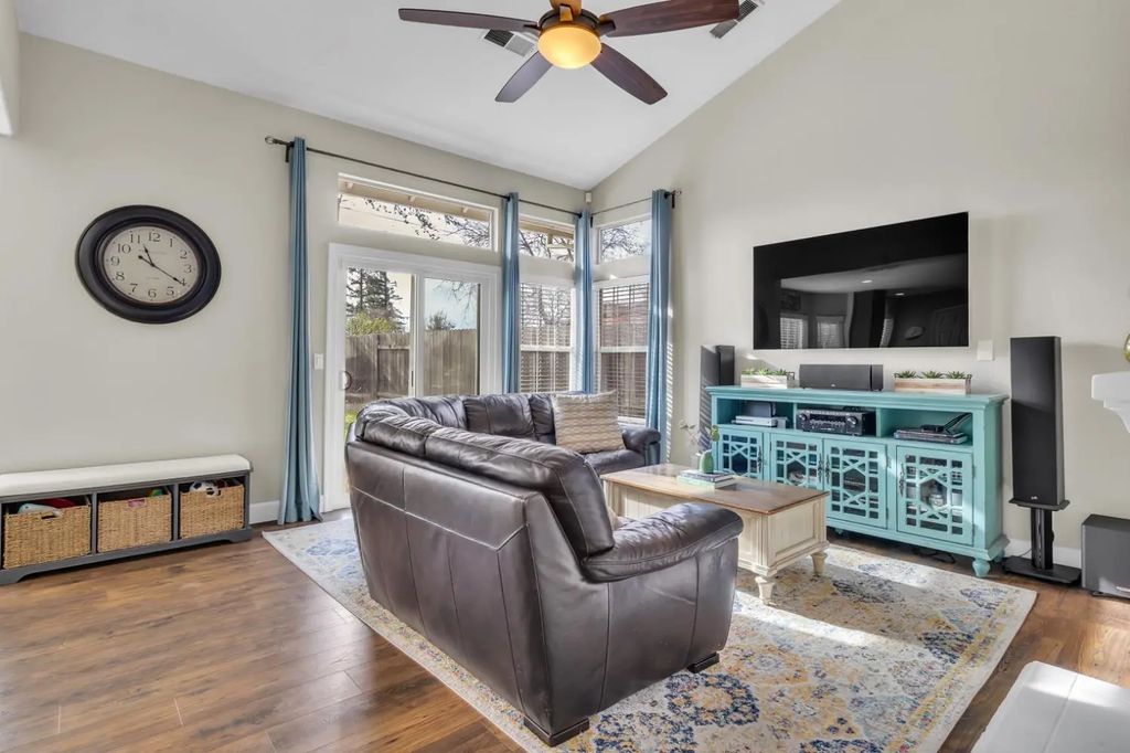 480 Diamond Oaks Road, Roseville