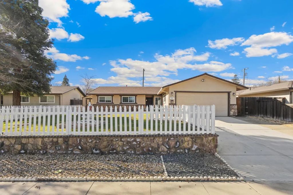 7435 Saybrook Drive, Citrus Heights