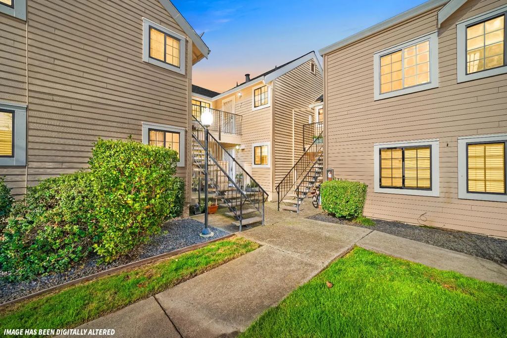 7437 Auburn Oaks Court E, Citrus Heights