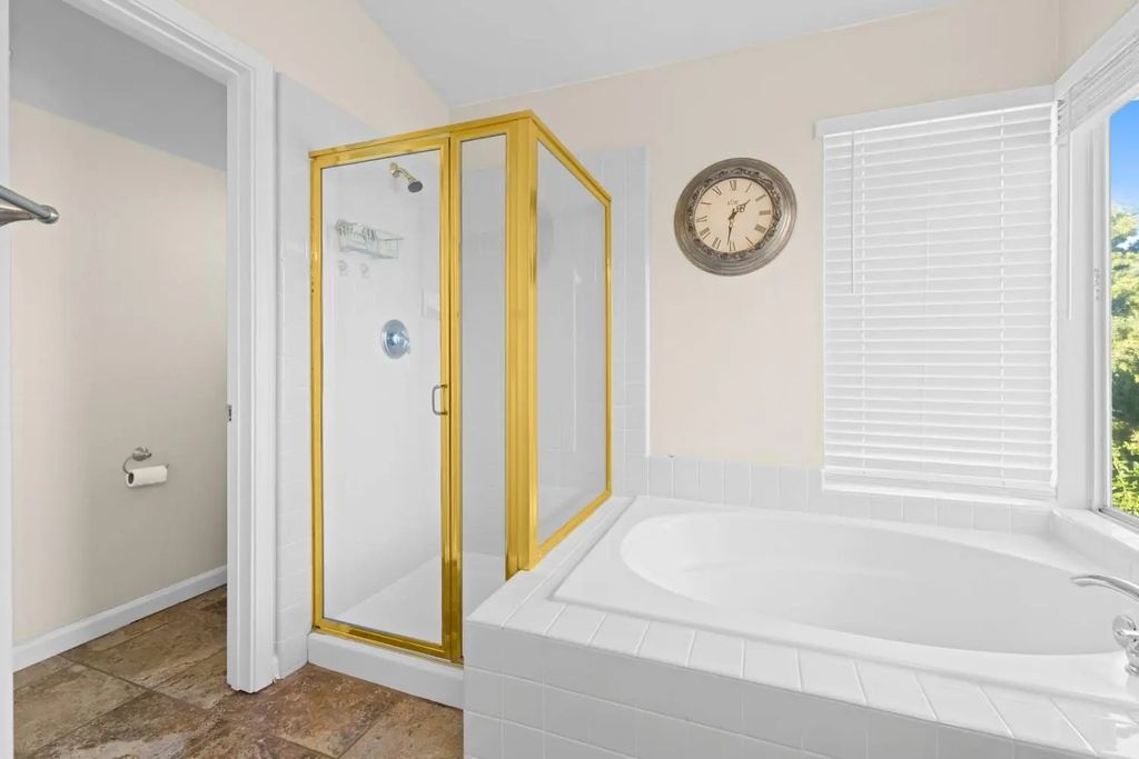 1604 Martinique Drive, Roseville