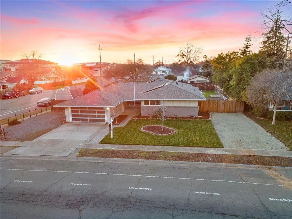 312 D Street, Lincoln