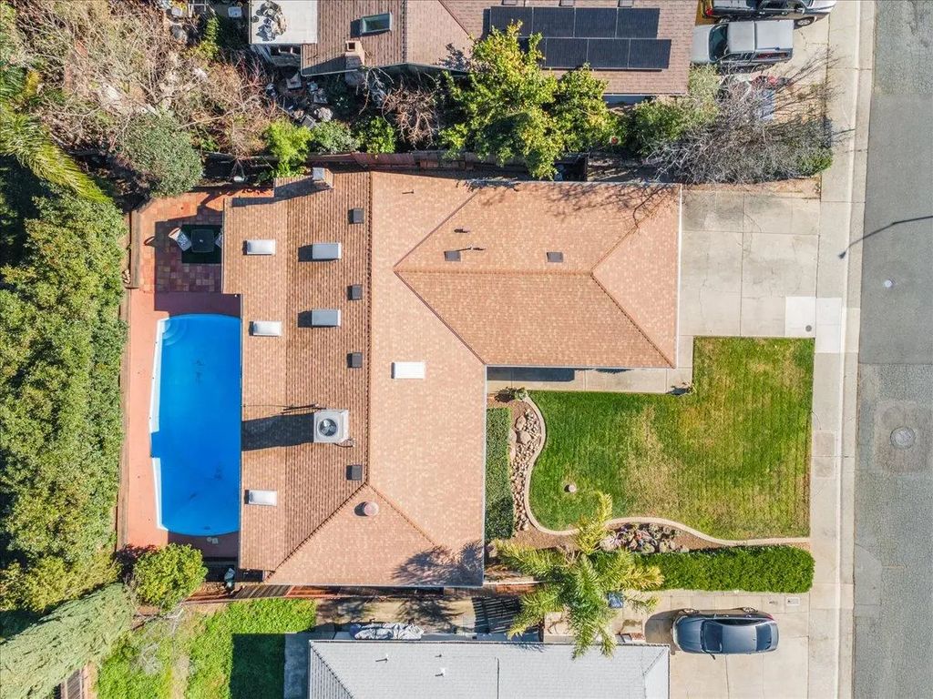 9013 Green River Way, Orangevale