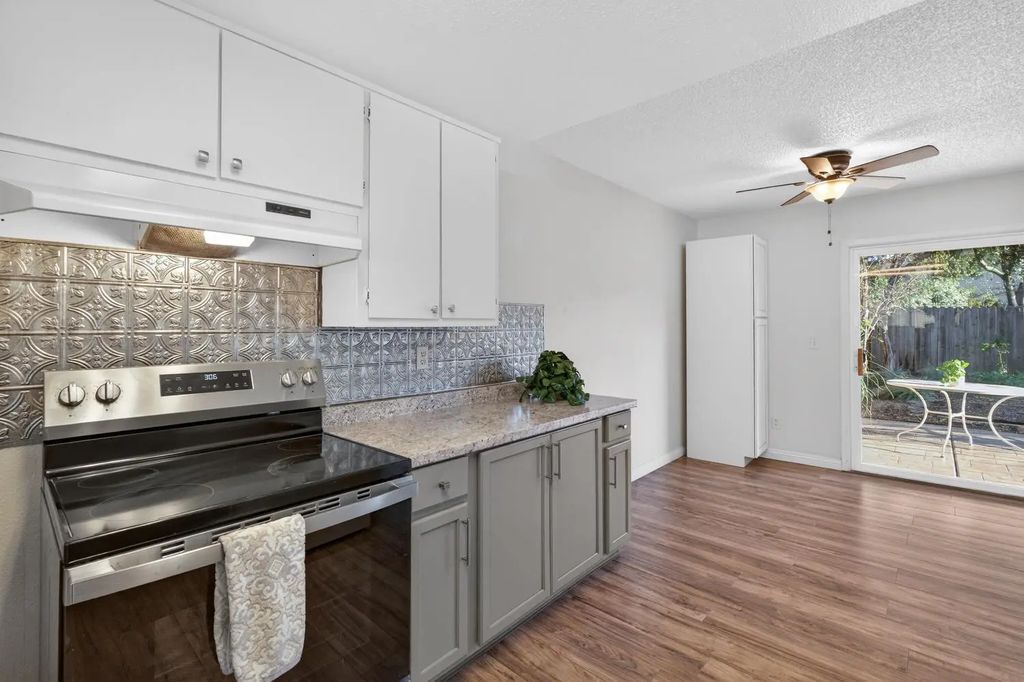 5967 Woodside Drive, Rocklin