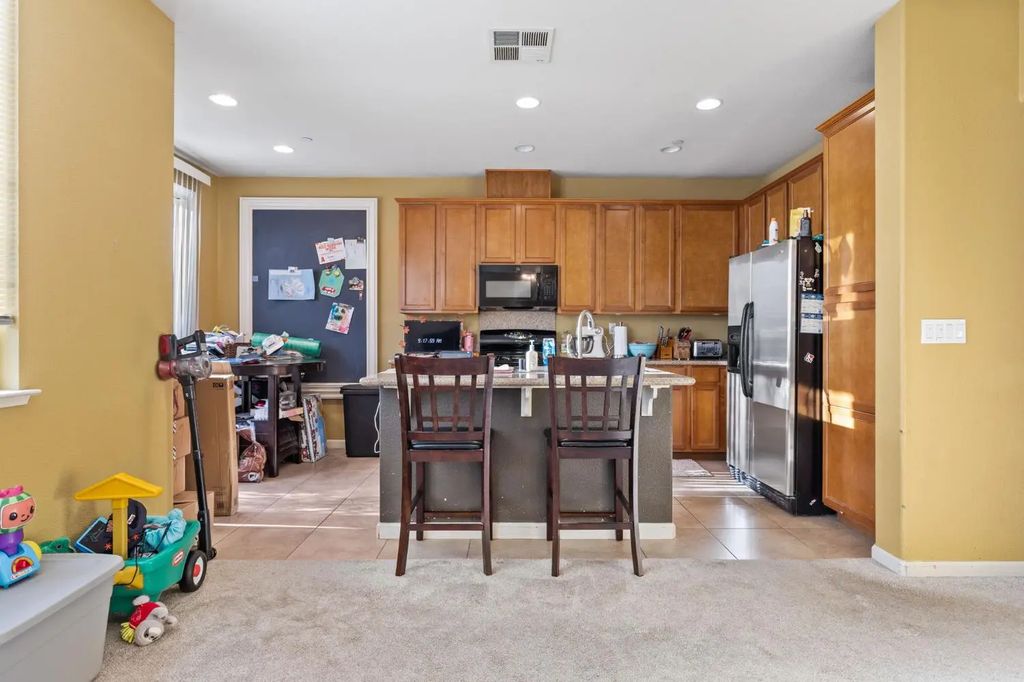 1270 Incline Drive 3, Lincoln