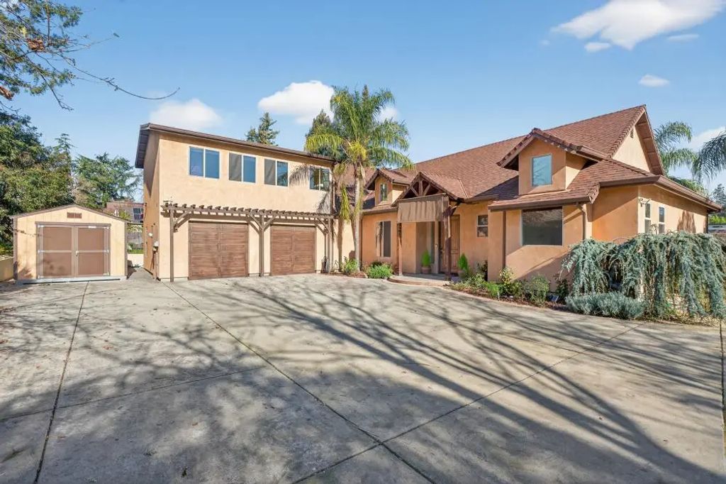 5830 Mariposa Avenue, Citrus Heights