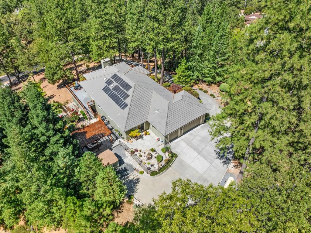 943 Eden Valley Road, Colfax