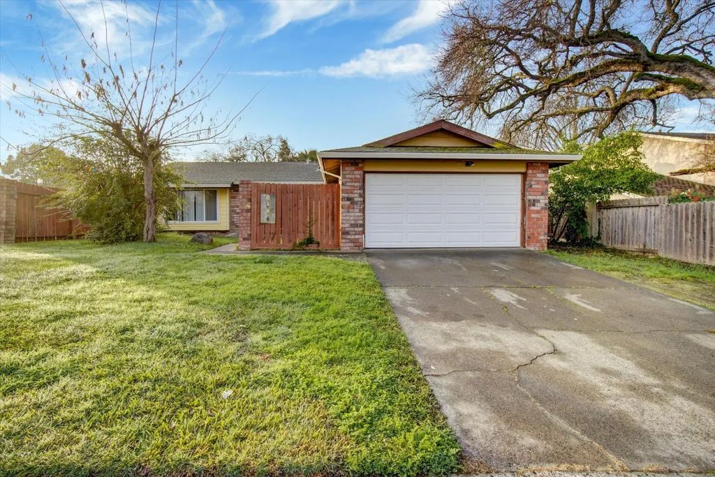 8144 Highwood Way, Orangevale