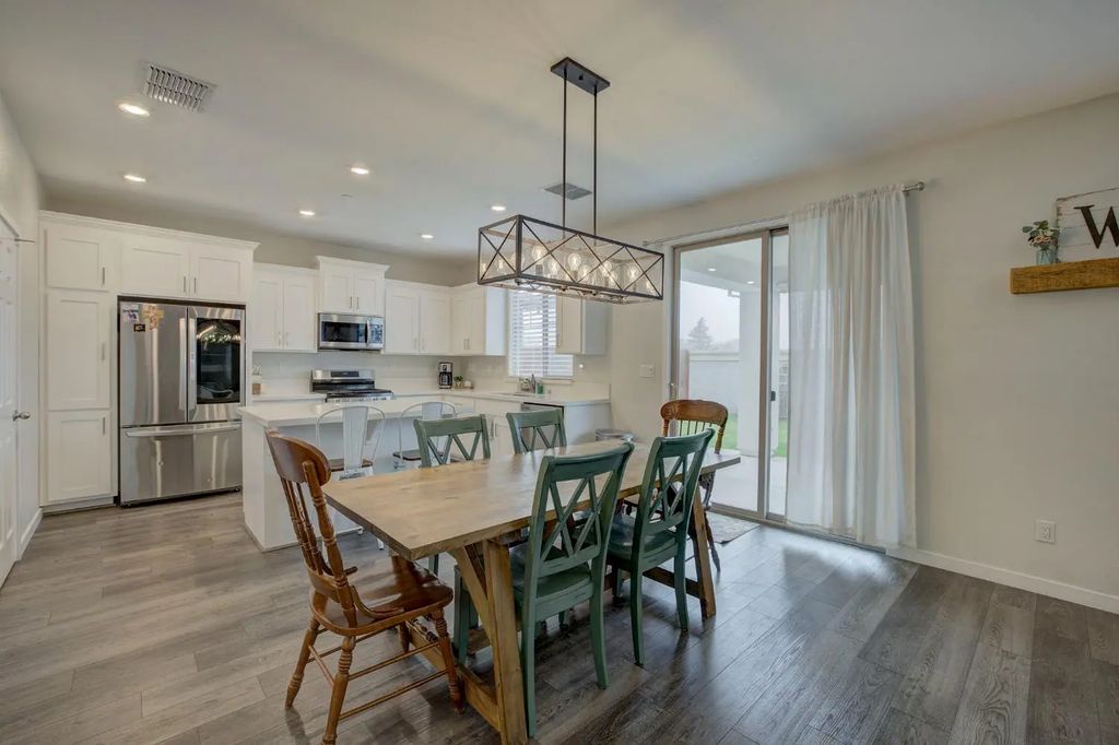 3260 Le Bourget Lane, Lincoln
