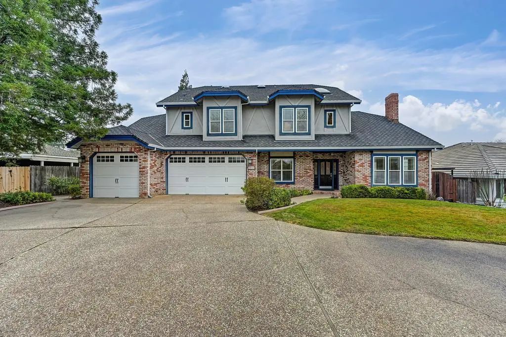 2010 Nicklaus Circle, Roseville