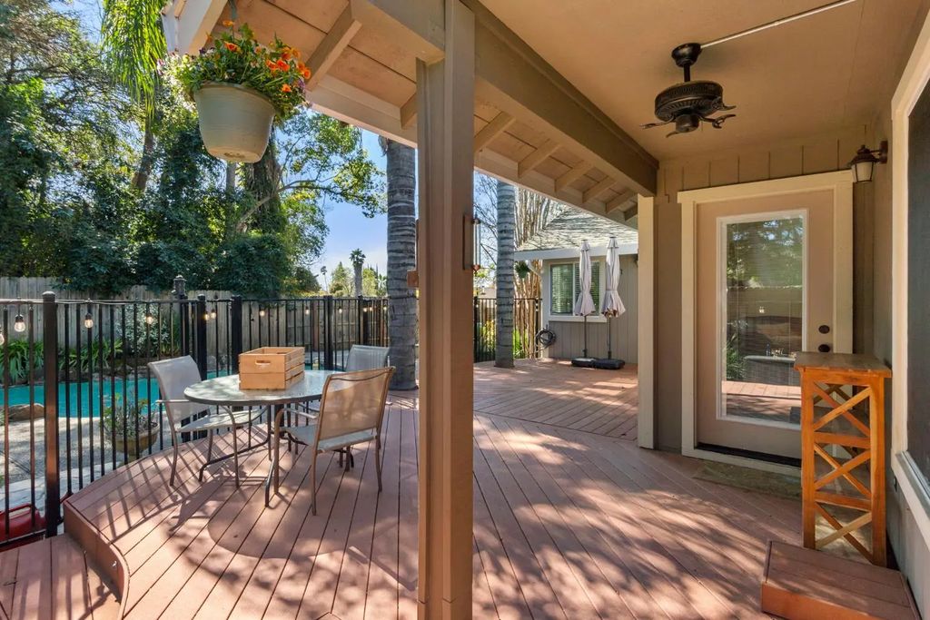 8272 Woodlake Hills Drive, Orangevale