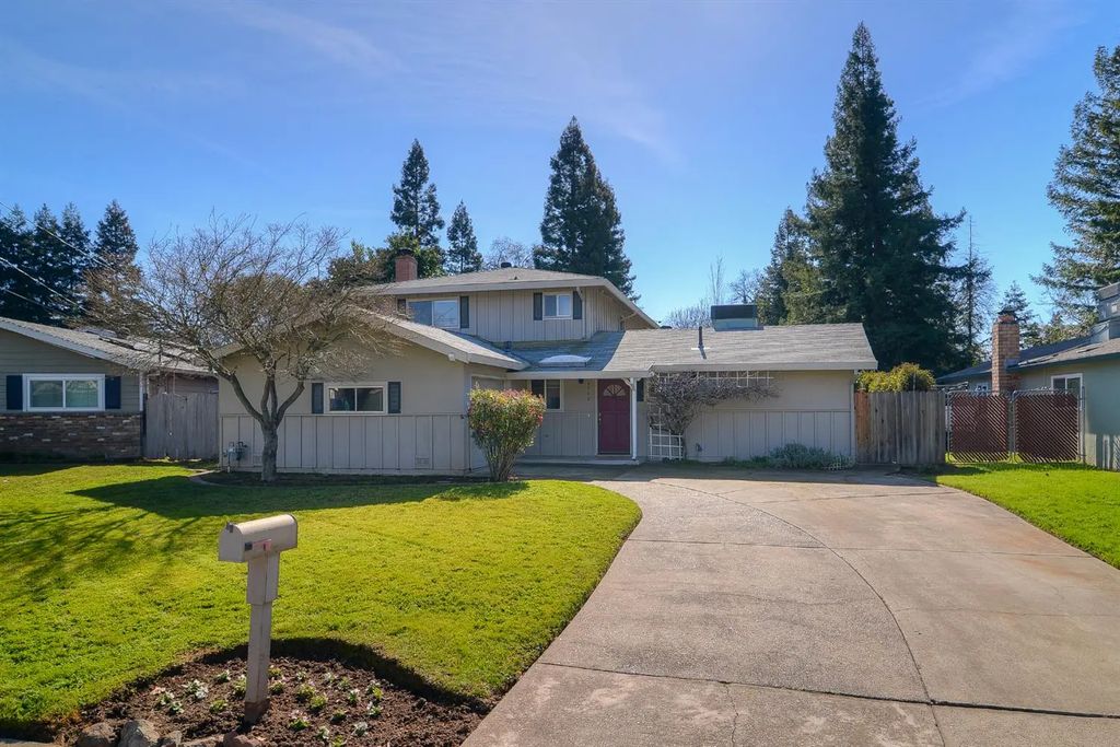 6712 Linda Sue Way, Fair Oaks