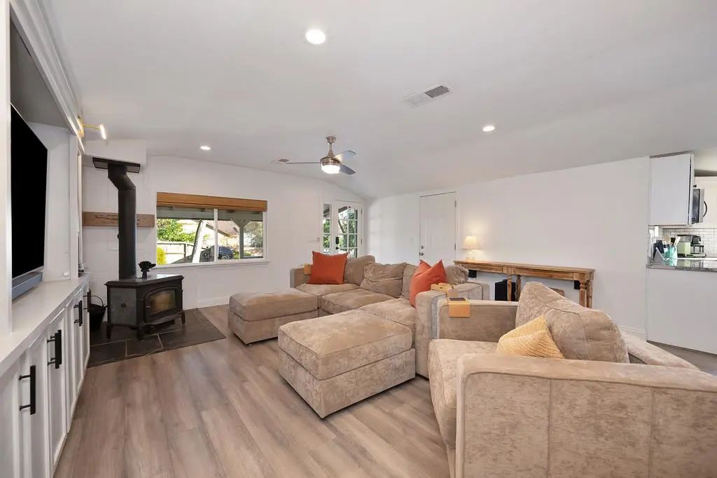 1345 Live Oak Lane, Auburn