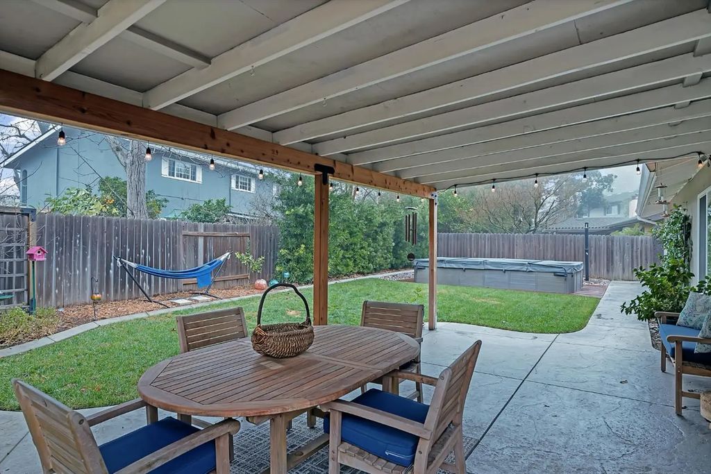 5220 Shelato Way, Carmichael
