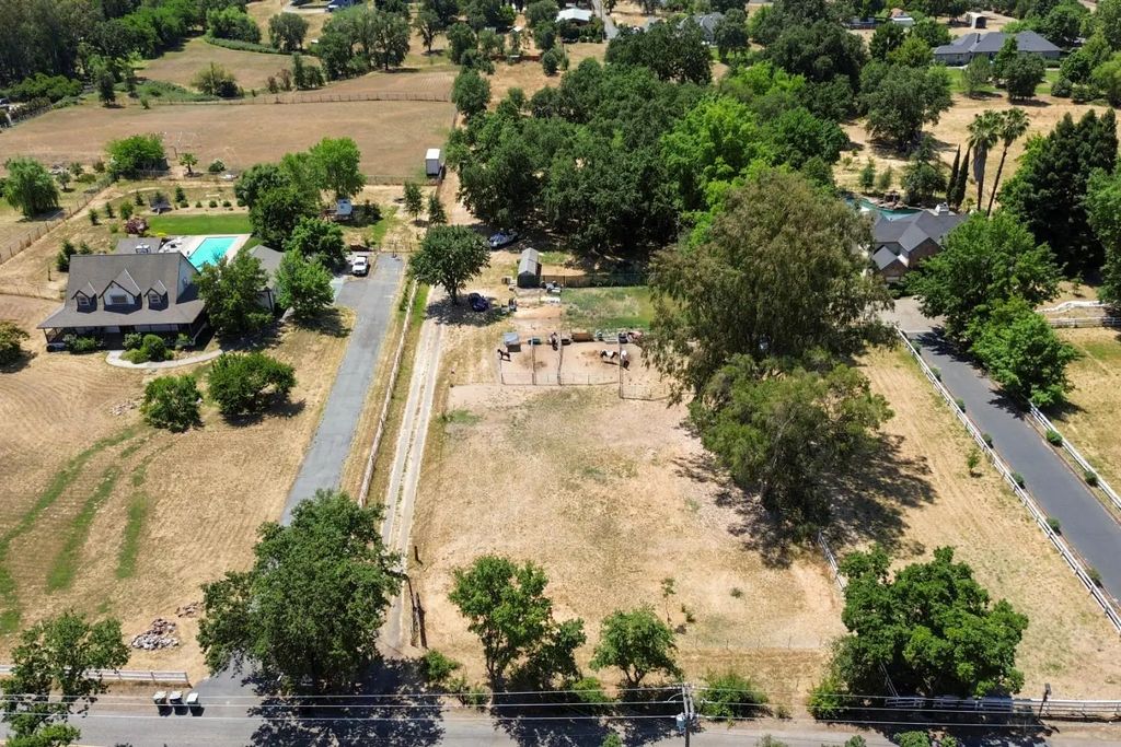 9272 Cherry Avenue, Orangevale