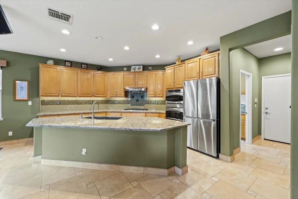 7127 Lyne Bay Drive, Roseville