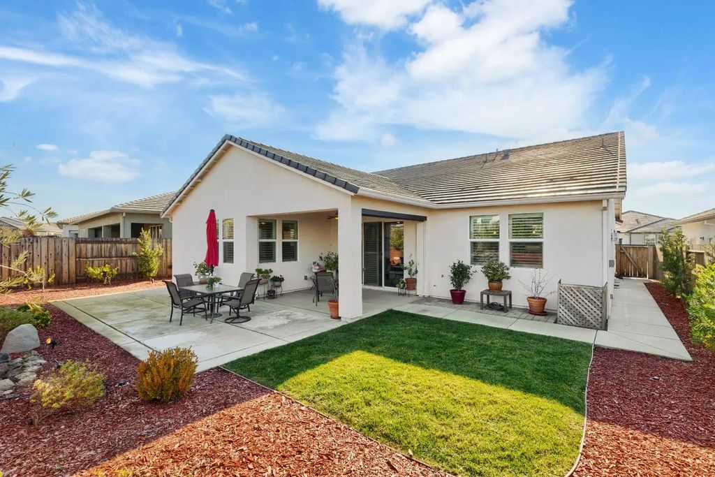 4700 Trumpet Lily Way, Roseville